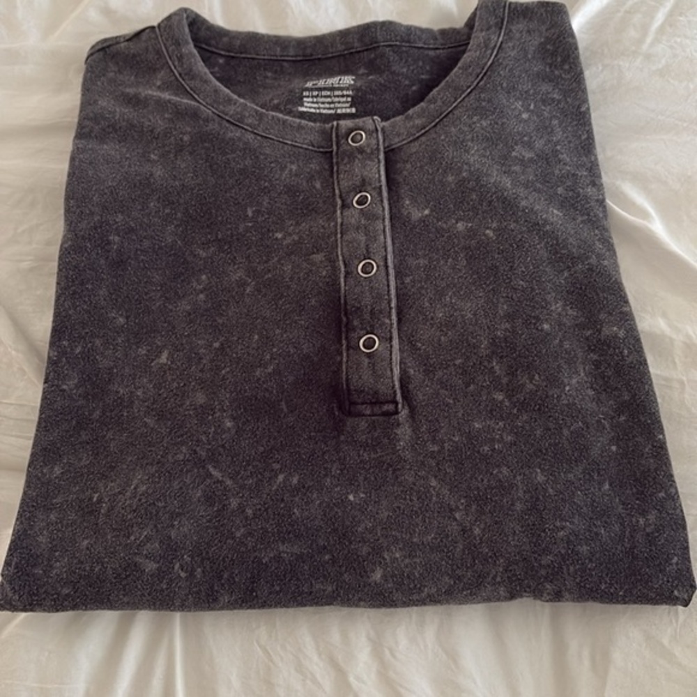 Pink  long sleeve size, extra small shades of gray‎ length 20 inches